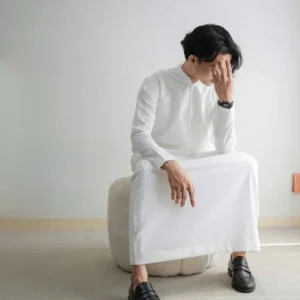 White ট্রেন্ডিং জুব্বাহ